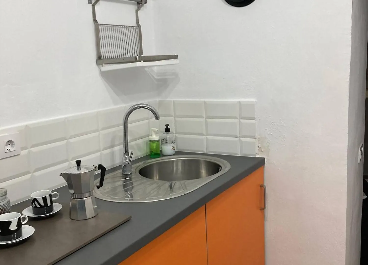 Charming 1900 Andalusian Apartment In Arcos De La Frontera